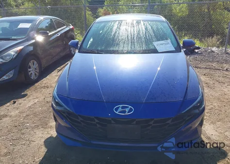 2021 Hyundai Elantra Sel z USA, uszkodzony, nr VIN 5NPLM4AG3MH048086
